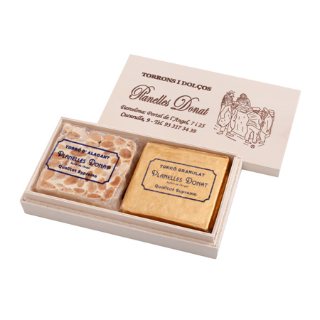 Caja de madera con 2 cuadrados