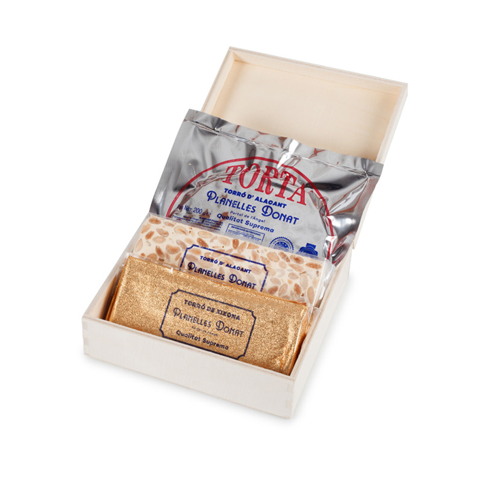 Caja de madera con 2 barras de 400grs y una torta Alicante