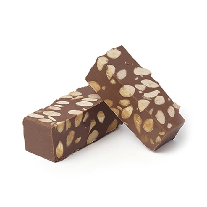Turrón de praliné de chocolate y almendras