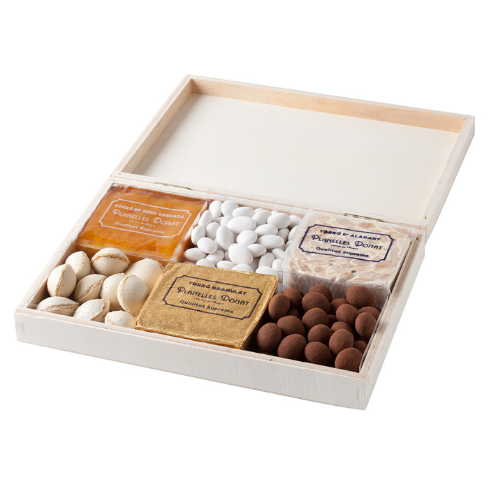 Caja de madera con 6 cuadrados